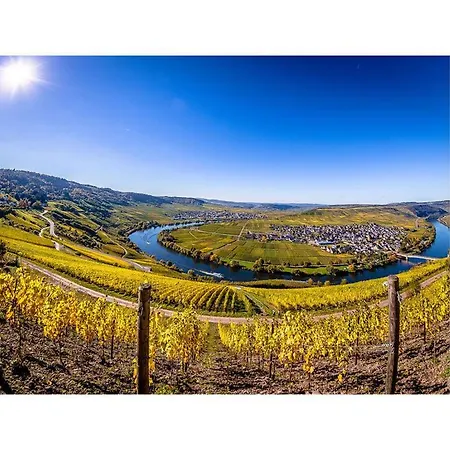 Mosel Sky Lounge With Loggia & Panoramic View דירה