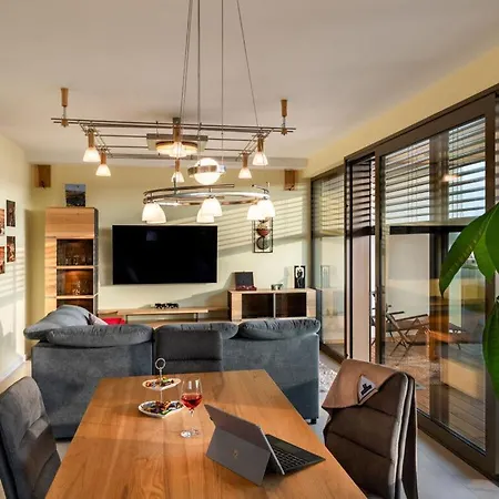 Mosel Sky Lounge With Loggia & Panoramic View Kenn
