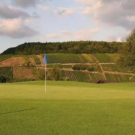Mosel Sky Lounge With Loggia & Panoramic View Apartment *